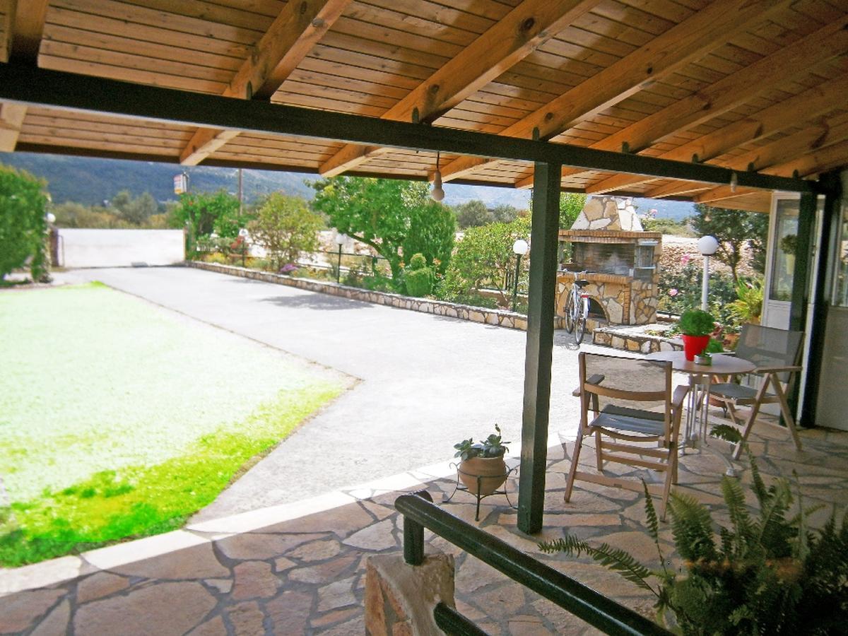 Georgia'S Little Village Plataria Exterior photo