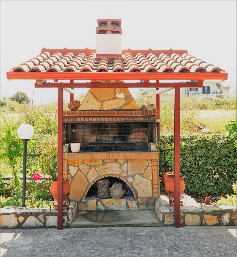 Georgia'S Little Village Plataria Exterior photo